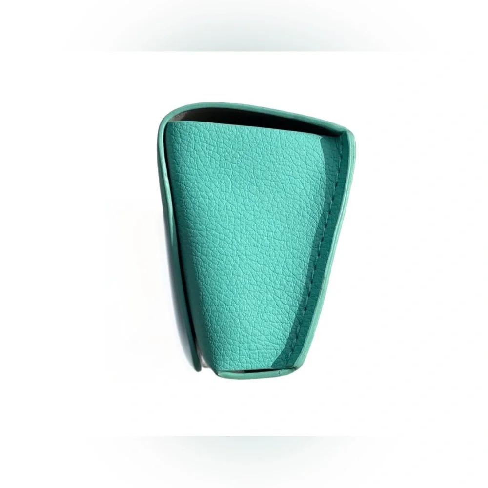Tiffany Glasses Case Tiffany Blue Leather w cleaning cloth excellent condition